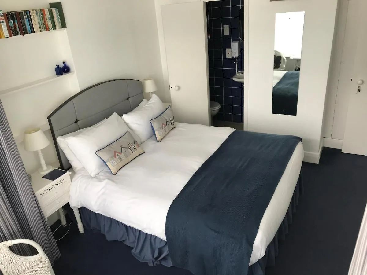 *** Bed & Breakfast The Moorings B&B Southend-on-Sea United Kingdom